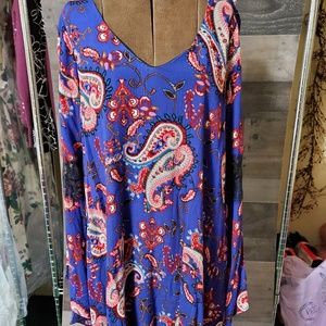 Ing paisley dress.